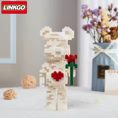 Linkgo Bear Building Blocks Cartoon Winnie Astronaut Connection Bear Bricks Figures 3D Model Toys fo