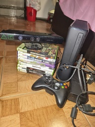 Xbox 360 遊戲機連 Kinect 及遊戲