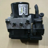 Mazda 5 abs pump big c513 (original used Japan)no socket