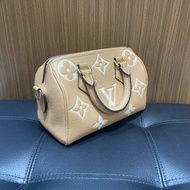 LV路易威登｜speedy 20 奶茶色