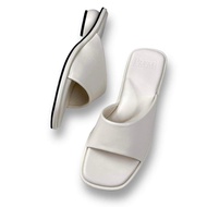 《416》พร้อมส่งI’mm Shoes รุ่น Layla 010 รองเท้าส้นสูง ส้นลูกอม หน้า Curve เท้าเรียว สูง1นิ้วครึ่ง