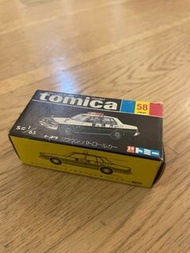 Tomica 1/65 黑盒 Toyota Crown patrol car