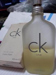 CK ONE中性香水專櫃貨200ml用量如圖