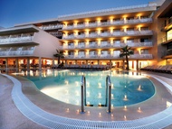 卡拉比尼耶斯西方酒店 (Occidental Cala Vinas)