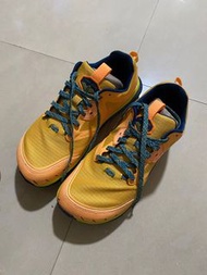 Altra Lone Peak 6 trail running shoes US 9.5 (Men)