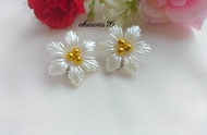 Aksesoris 76 - Sepasang Anting Klip Hijab Bunga Besar - Anting Jepit  Handmade