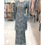 Preloved Apple Couture Bainon Kurung Lace size M