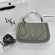 Lyn ทรงหิ้วถือ ครอสบอดี้ คอลใหม่‼️‼️