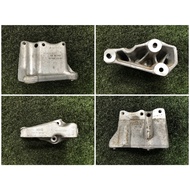 BMW 2 Series F46 2017-2021 Engine Mounting Bracket (B38 1.5T LCI Model)(851129903)(B38 1.5T LCI Mode