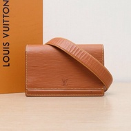 LOUIS VUITTON 棕色EPI水波紋牛皮1992lv中古腰包水波紋全皮肩背包