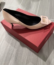 Roger Vivier 裸色37 size