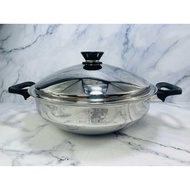 Amway Queen Curved Pan Made in Usa Size 31 cm. (U26)