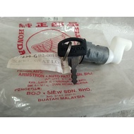 Honda EX5 Class Seat lock Original 77239-GB2-0010M