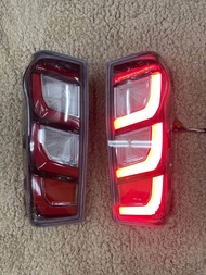 ไฟท้าย Dmax 2012 2014 2016 2018 2019 ลายไฟ ปี 2024 สีแดง และสีสโมคTaillamp Isuzu Dmax led