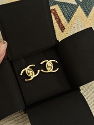 chanel turn lock 包包扣 耳環 earrings