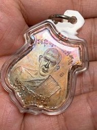 分享 2562: 阿贊迪烈自身 後有贊符