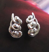 Vintage Jewelry 西洋古董飾品 MONET 銀色調 對稱 夾式耳環