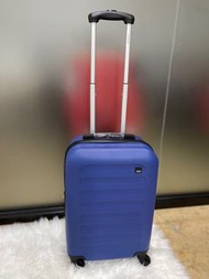 ZShow 20 吋可以擴展行李箱 ZShow 20 inch expandable luggage  55 x 35 x 22-5cm