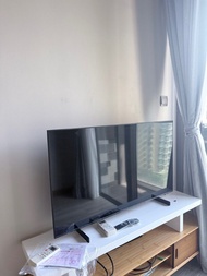 95新 Samsung 43吋電視 UA43AU8000J （送電視櫃）