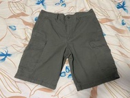 Uniqlo 工裝短褲 軍綠色 M