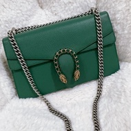 Gucci 綠色酒神包（中號）