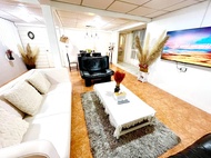 Rumah 586 m² dengan 4 kamar tidur dan 4 kamar mandi pribadi di Ratchada (Getaway Villa Bangkok-4 Bed