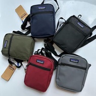 Patagonia 戶外肩背包 - 輕便防潑水