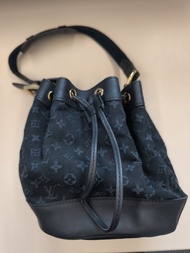 LOUIS VUITTON LV Monogram Mini Lin Noelie 水桶包