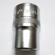 MATA 19mm socket wrench