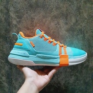 2hand (Size 46) basketball Shoes 361 -Neon