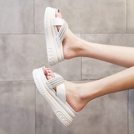 Dép đế xuồng mới giày đế xuồng 5 phân Tăng chiều cao thời trang giản dị dép đi biển