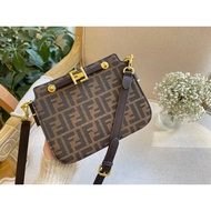 New Style Fendi Stack Gift Box Packaging
Bag Planting Grass | FENDI TOUCH FENDI WAY Female Tall Tube