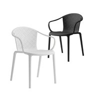 Plastic Chair Model DD254 One-Piece Molding Strong Structure Can Be Used Both Outside And Inside.