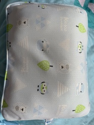 台灣人氣 KUKU Duckbill 3D超透氣護頭枕 6m+ 嬰兒防扁頭枕頭