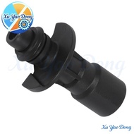 Engine Oil Cooler Water Pump Inlet Connector LR028136 For LAND ROVER DISCOVERY 4 RANGE ROVER 3 SPORT