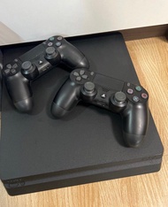 PS4 Slim PlayStation