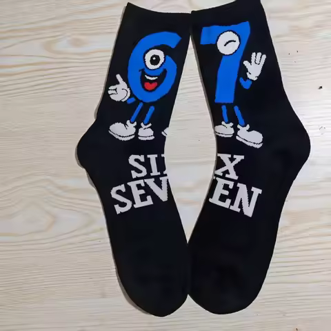 Internet Celebrity Meme 67 Six Seven 6-7 Funny Gaming Socks Autumn Stockings Gothic Couple Comfortab