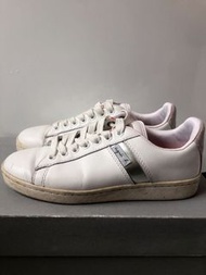 agnes b白色真皮休閑鞋