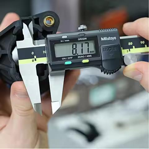Mitutoyo 150mm/200mm/300mm Vernier Caliper 500-197-30 LCD Digital Caliper 8in Electronic Measuring S