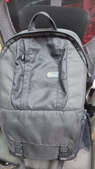 Lowepro 相機背包