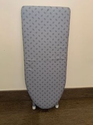 熨衫板 Ironing Board