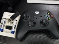 Xbox Series X/S 原裝有盒黑色無線控制器+原裝PC接收器+4粒2A充電池充電器套裝