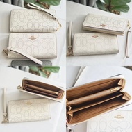 Women’s Coach Wallet