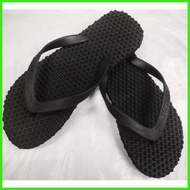 ∈ Seagull Original Massage Slipper Tusok-Tusok