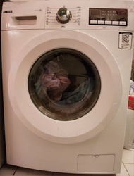 ZANUSSI 金章 ZWF8045D2WA 8公斤1400轉前置式洗衣機