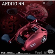 🔴HOT Sale🔴 หยดน้ำ Daiwa Ardito RR 100H รอบ 6.3:1 ลูก 5+1    KM4.14509✨พร้อมส่งทันที✨