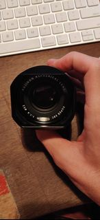 Fuji XF35mm F 1.4 with square hood