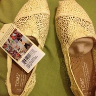 TOMS 蕾絲 休閒鞋 Women 5·5號 米黃色