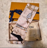 LV 長絲巾