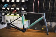 Road bike focus izalco max內走碳纖維公路車架